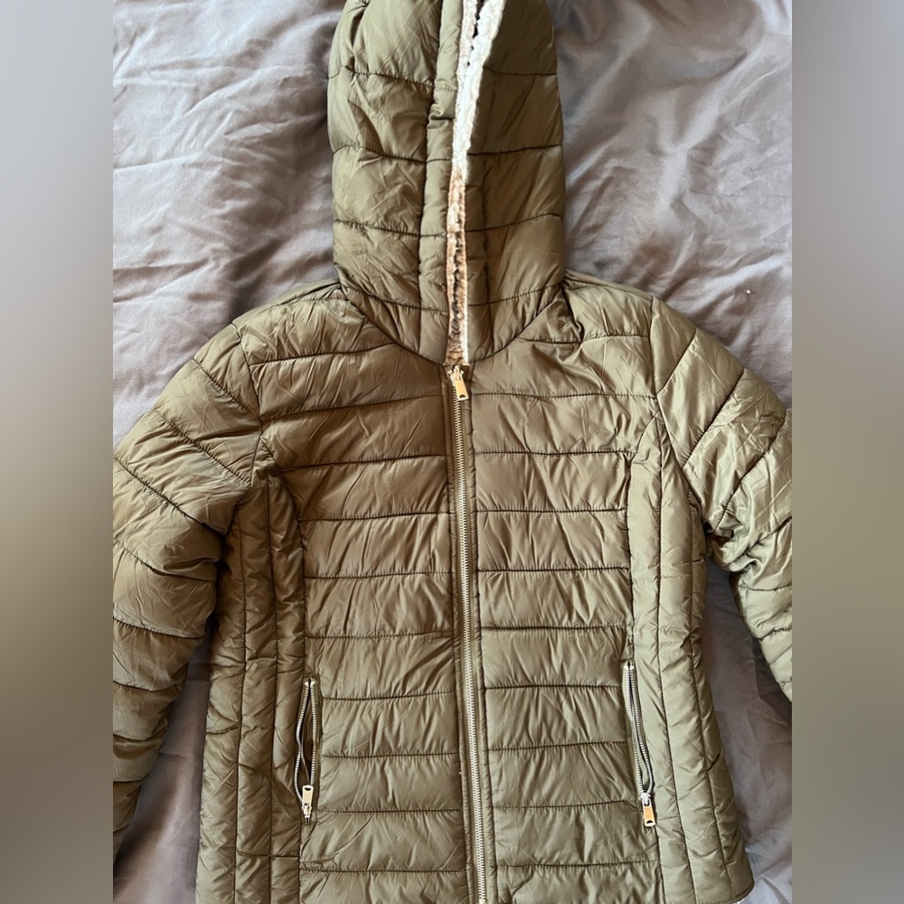 ARMY GREEN SHERPA COAT. NEVER WORN.